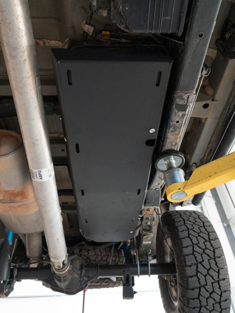 Load image into Gallery viewer, RCI Off Road Fuel Tank Skid Plate | 15-22 Colorado