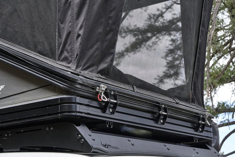 Load image into Gallery viewer, Tuff Stuff Alpine 51 Aluminum Shell Roof Top Tent