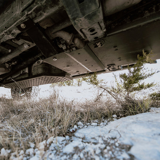 Cali Raised LED 2014+ 4Runner Transfer Skid Plate