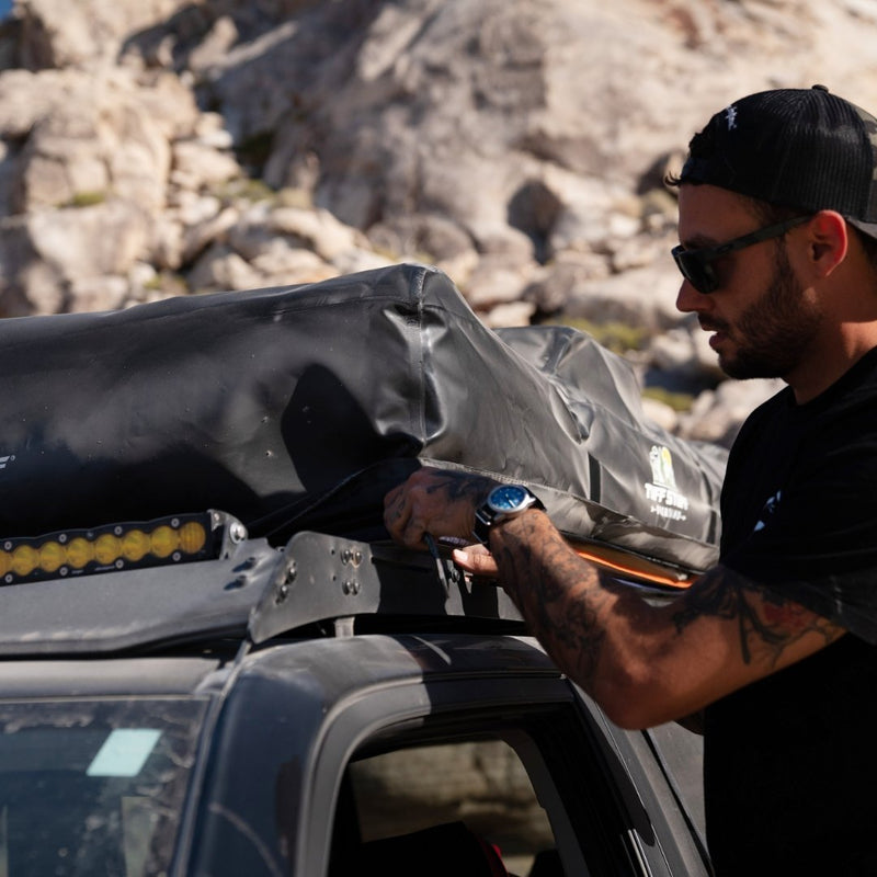 Load image into Gallery viewer, Tuff Stuff Ranger Roof Top Tent 3 Person 65"