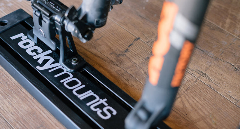 Load image into Gallery viewer, Rhino Rack RockyMounts 24&quot; VanTrack
