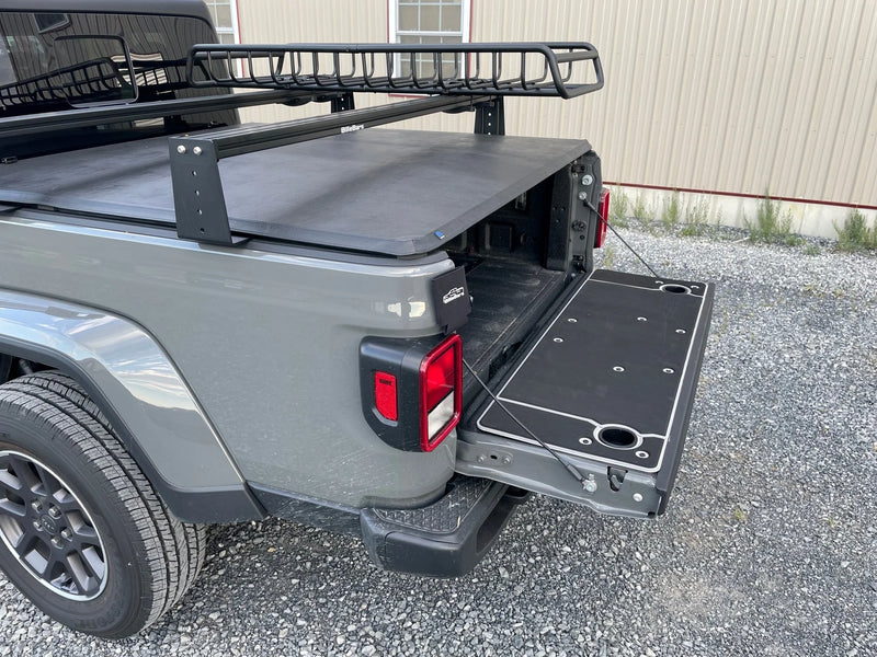 Load image into Gallery viewer, BillieBars - Gladiator Tailgate Cover (2019-2024)
