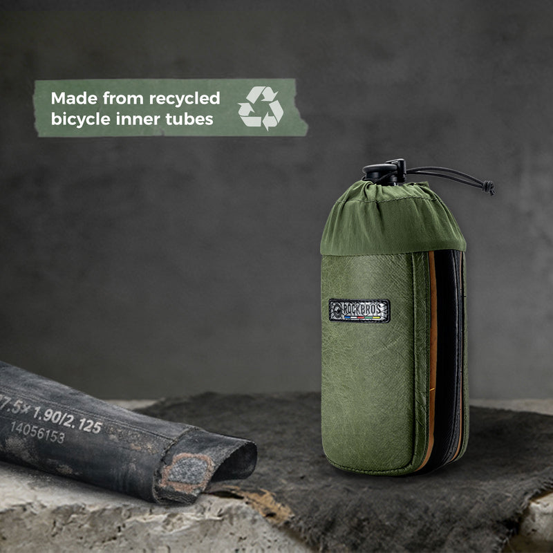 Load image into Gallery viewer, Sustainable Eco-Friendly  Recycled Tire Bike Water Bottle Bags 0.8L ROAD TO SKY
