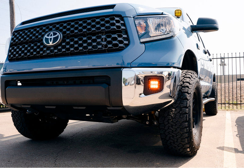 Load image into Gallery viewer, LED Fog Light Pod Replacements Brackets Kit For 2014-2021 Toyota Tundra
