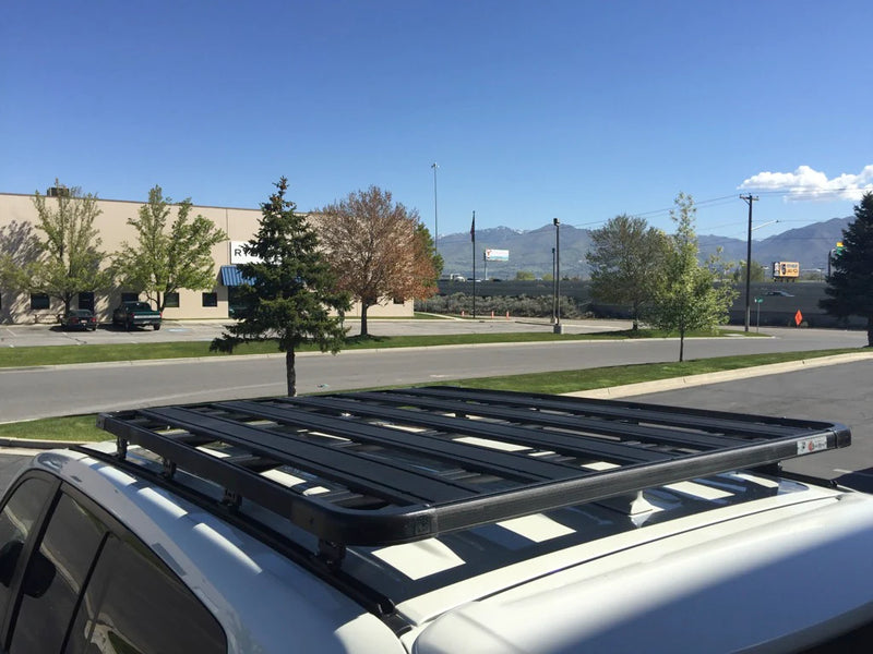 Load image into Gallery viewer, Eezi-Awn Toyota Land Cruiser 200 Series K9 Roof Rack Kit
