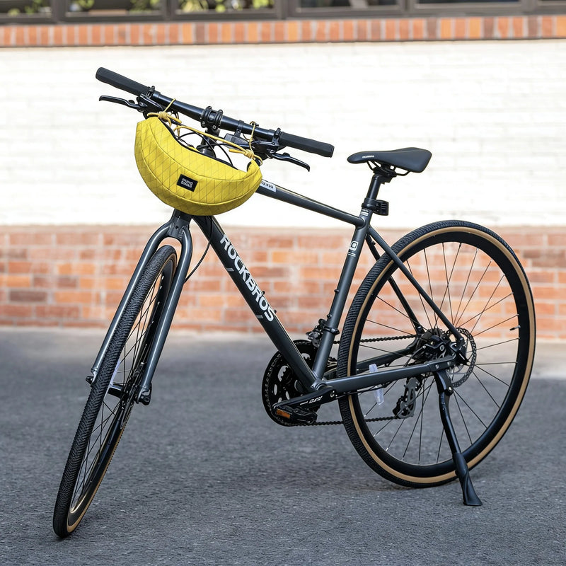 Load image into Gallery viewer, Banana Bike Handlebar Bag, Lightweight Crossbody Cycling Bag 1.8L
