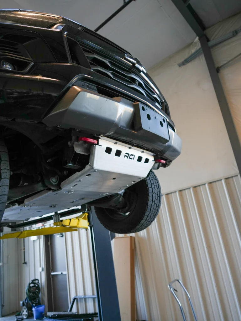 Load image into Gallery viewer, RCI Off Road Engine Skid Plate | 23+ Colorado
