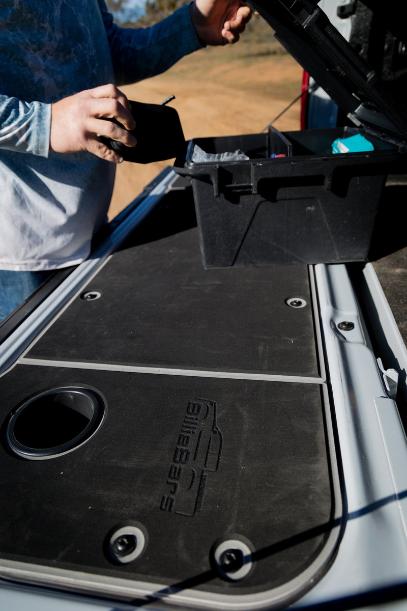 Load image into Gallery viewer, Ford F150 Workbench Tailgate Cover
