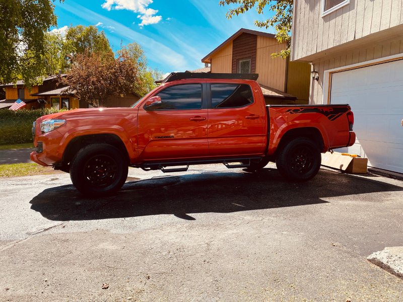 Load image into Gallery viewer, Economy Roof Rack For 2005-2023 Toyota Tacoma

