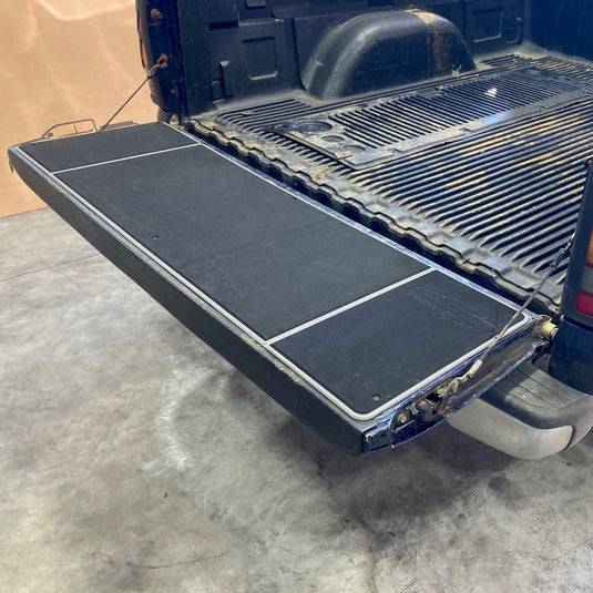 BillieBars -Silverado/Sierra 1500, 2500, 3500 Tailgate Cover (1988-2006)