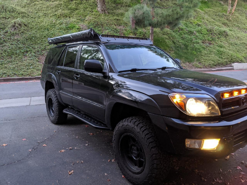 Load image into Gallery viewer, Step Edition Bolt On Rock Sliders For 2003-2009 Toyota 4Runner

