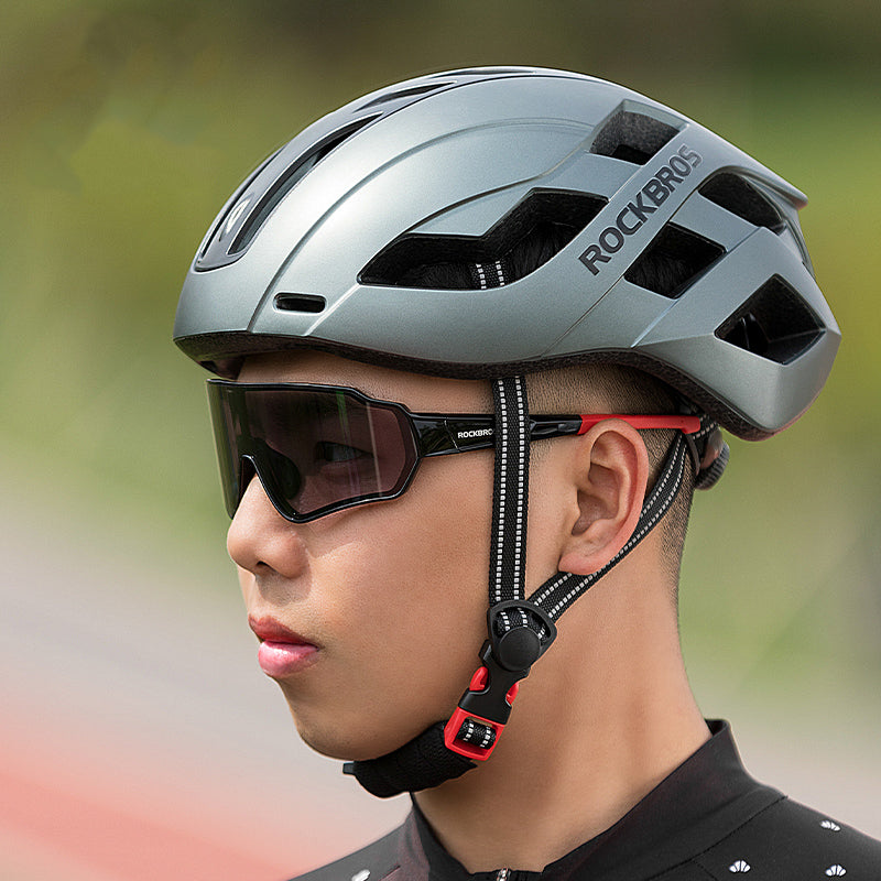 Load image into Gallery viewer, ROCKBROS Cycling MTB Road Bike Helmet Integrally Magnetic Cover Bicycle Helmet
