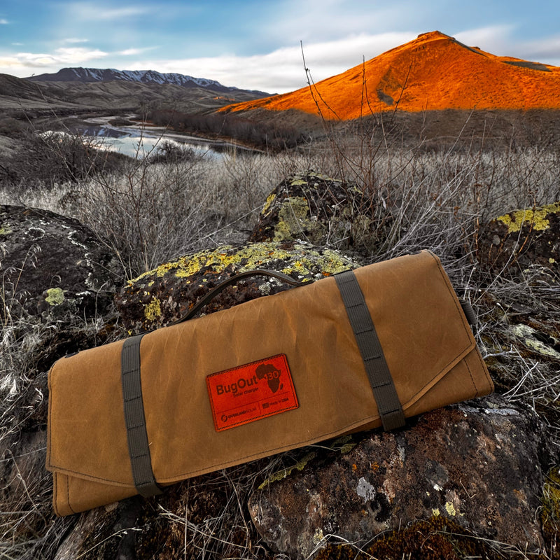 Load image into Gallery viewer, Bugout™ 130 Portable Solar Charger
