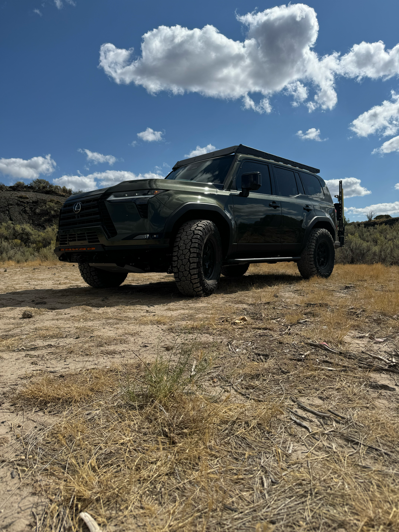 Load image into Gallery viewer, CBI Off Road Lexus GX550 Standard Overland Rock Sliders
