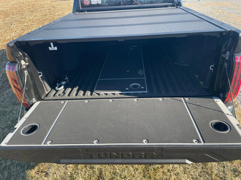 Load image into Gallery viewer, BillieBars - Tundra Tailgate Cover (2022+)
