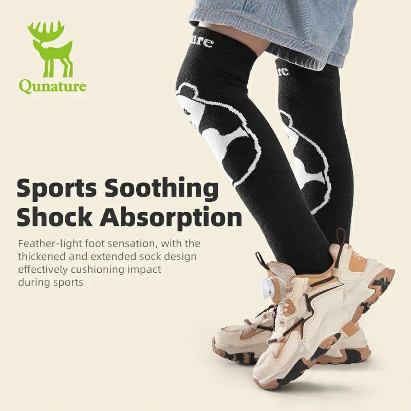 Load image into Gallery viewer, Qunature Kids Panda Ski Socks | Heat Retaining Winter Warmth
