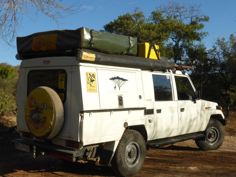 Load image into Gallery viewer, Toyota Land Cruiser 70 Series K9 Roof Rack Kit
