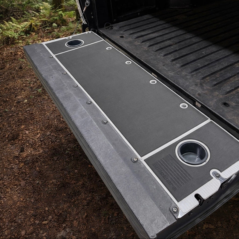 Load image into Gallery viewer, Tacoma Tailgate Cover (2005-2023)
