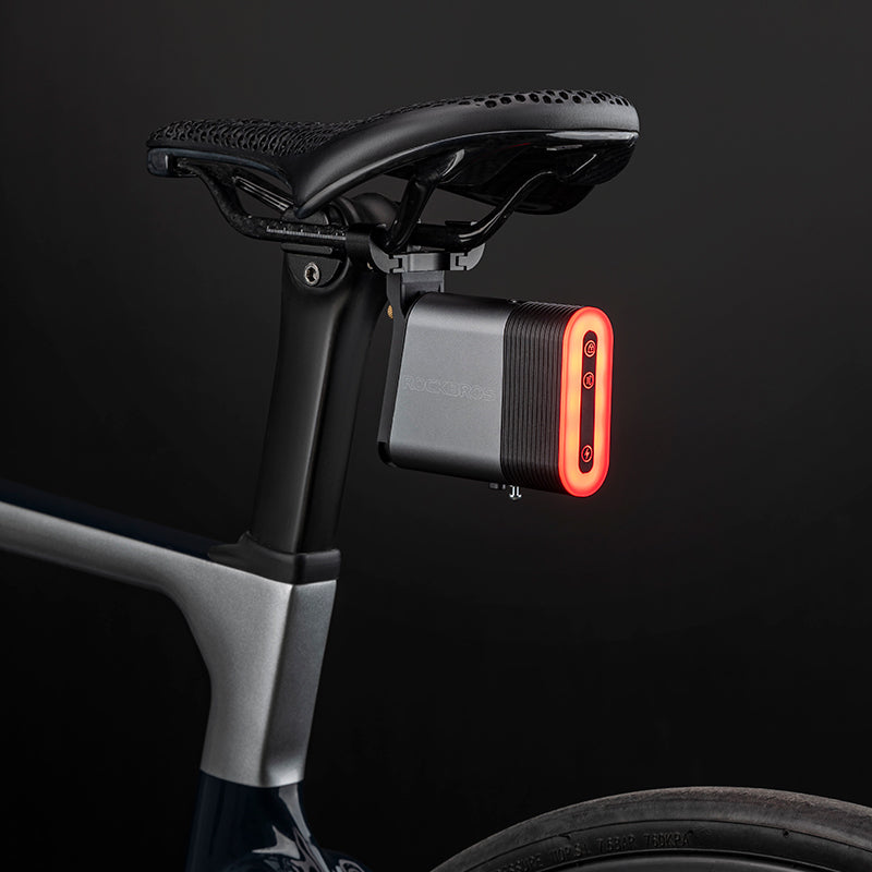 Load image into Gallery viewer, Bluetooth Lock Light Brake Sense Diurnal Light

