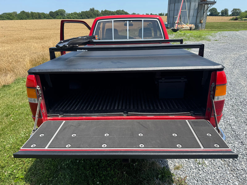 Load image into Gallery viewer, Toyota Pickup Tailgate Cover Kit (1989-1994)
