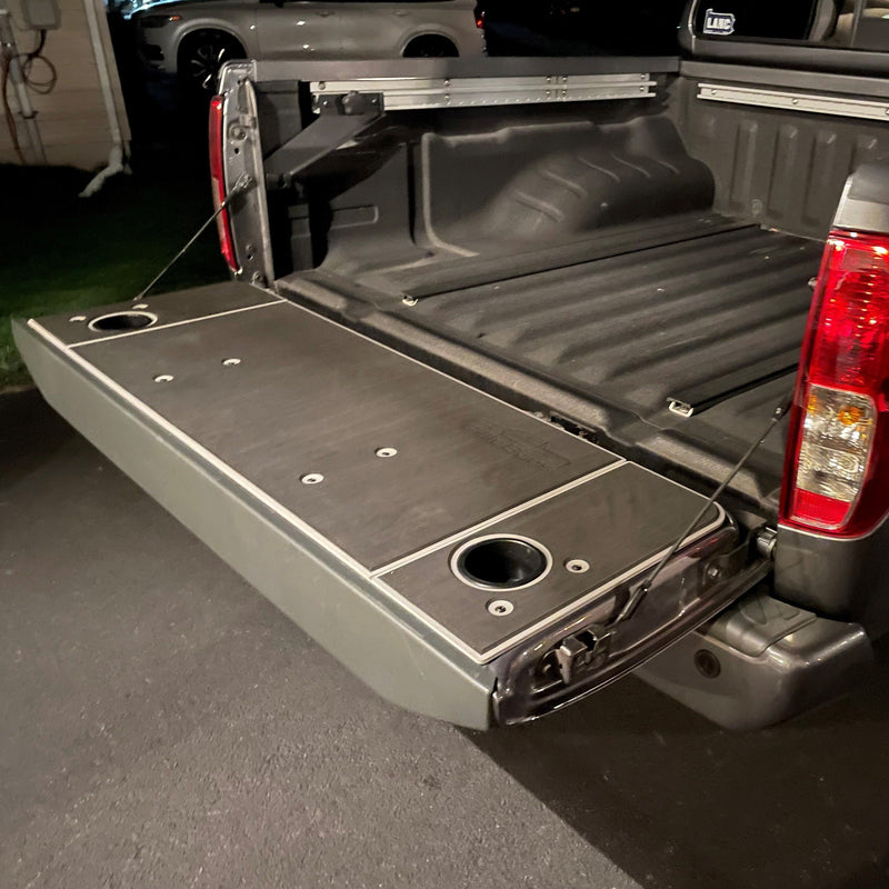 Load image into Gallery viewer, Frontier Tailgate Cover (1997-2021)
