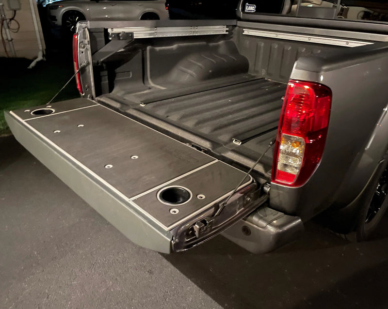 Load image into Gallery viewer, BillieBars - Frontier Tailgate Cover (1997-2021)
