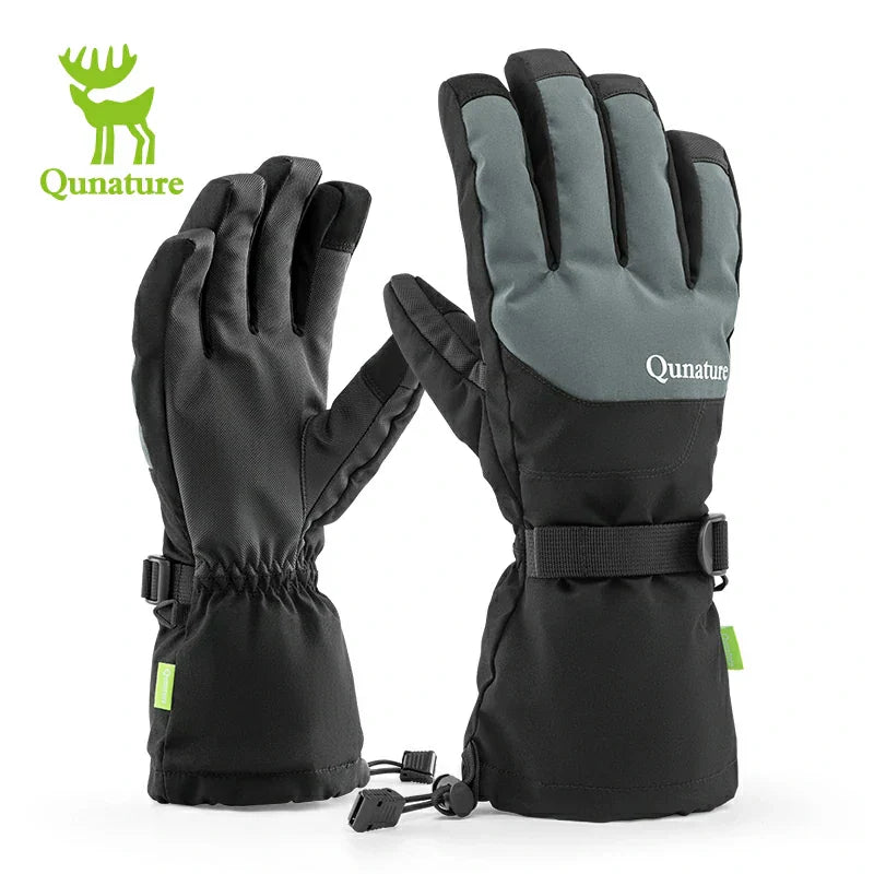 Load image into Gallery viewer, Qunature Outdoor Insulated Ski Gloves - Windproof Waterproof Touchscreen Compatible
