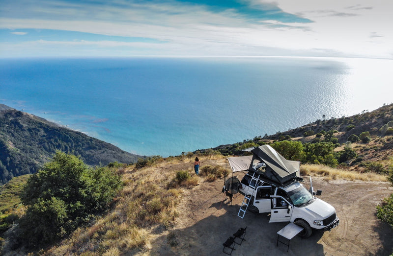 Load image into Gallery viewer, Stealth Hard Shell Roof Top Tent
