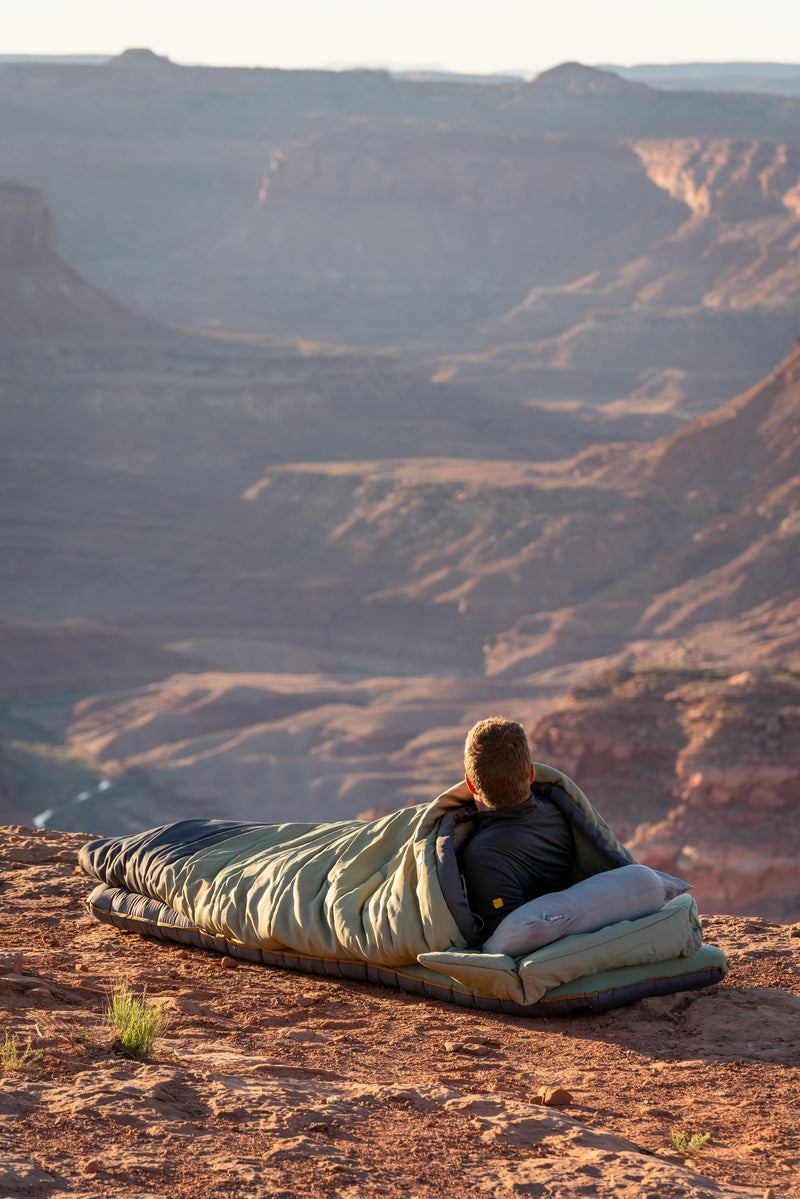 Load image into Gallery viewer, Klymit Big Cottonwood 0 Sleeping Bag - Unwind in Spacious Bliss
