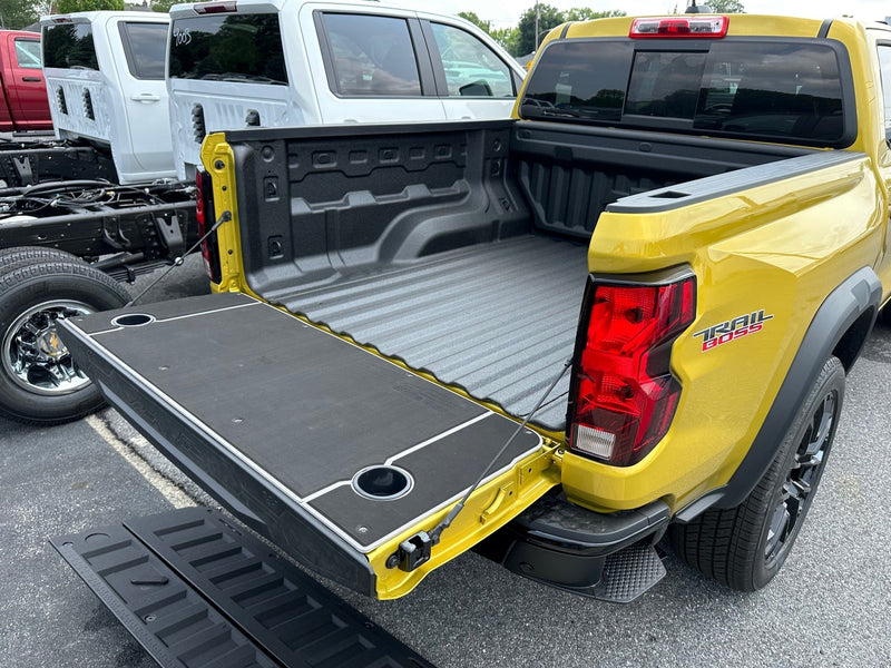 Load image into Gallery viewer, Colorado/Canyon Tailgate Cover (2023+)
