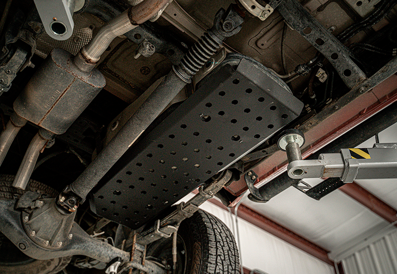 Load image into Gallery viewer, Fuel Tank Skid Plate For 2005-2023 Toyota Tacoma
