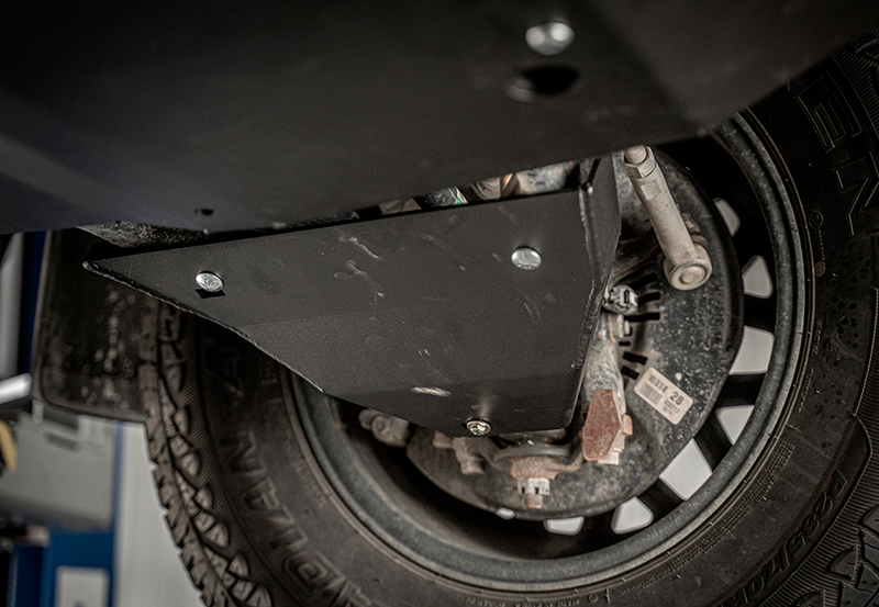 Load image into Gallery viewer, Lower Control Arm Skid Plate For 2010-2014 Toyota FJ Cruiser
