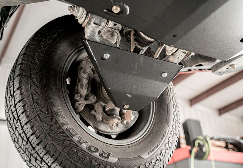 Load image into Gallery viewer, Lower Control Arm Skid Plate For 2010-2014 Toyota FJ Cruiser
