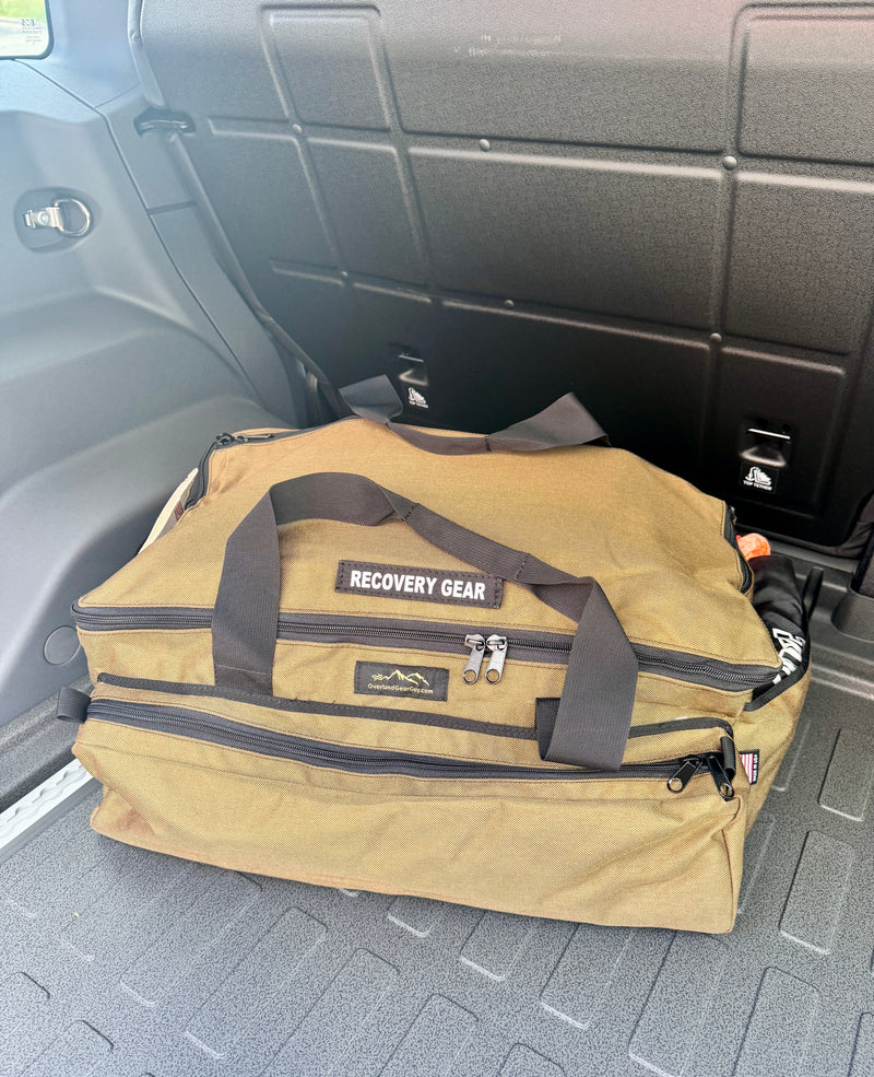 Load image into Gallery viewer, Deluxe Recovery Gear Bag
