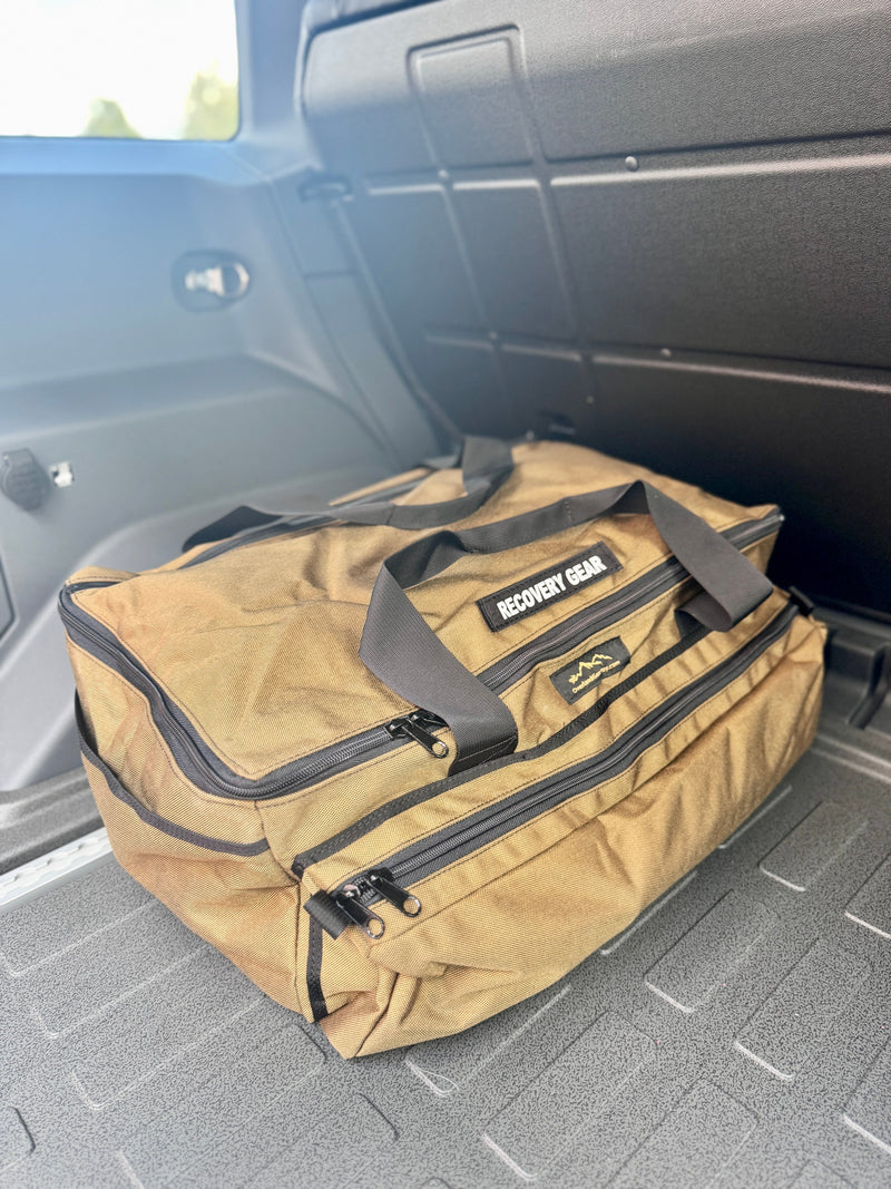 Load image into Gallery viewer, Deluxe Recovery Gear Bag
