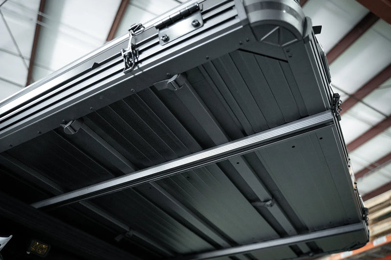 Load image into Gallery viewer, Evolution XL - Rooftop Tent
