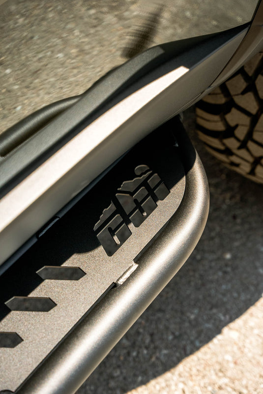 CBI Off Road Lexus GX550 Standard Overland Rock Sliders