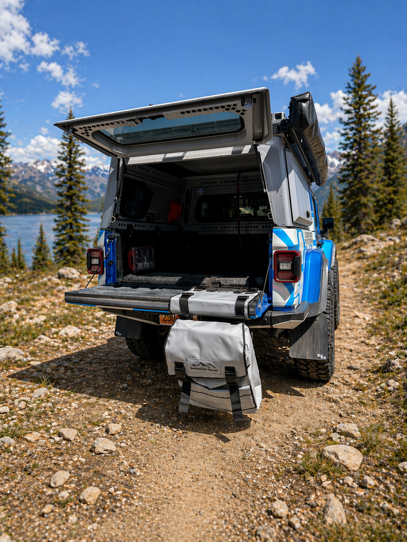 Load image into Gallery viewer, Tailgate Trash Bag Gladiator - Tacoma - Ram - Rivian -QuarterMaster
