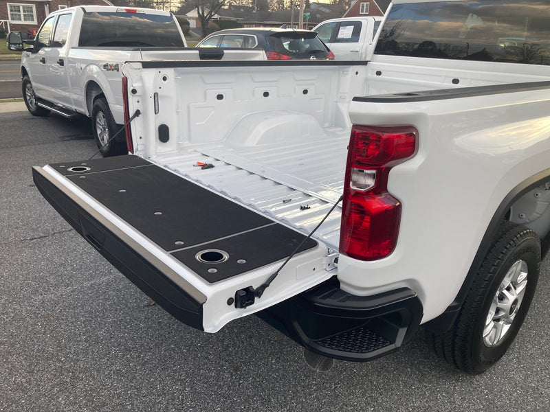 Load image into Gallery viewer, Silverado/Sierra 2500, 3500 Tailgate Cover (2019+)
