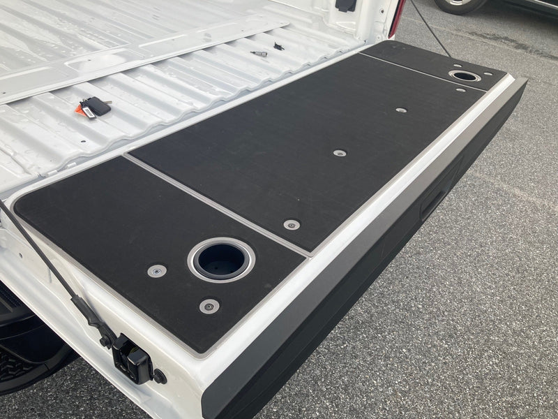 Load image into Gallery viewer, Silverado/Sierra 2500, 3500 Tailgate Cover (2019+)
