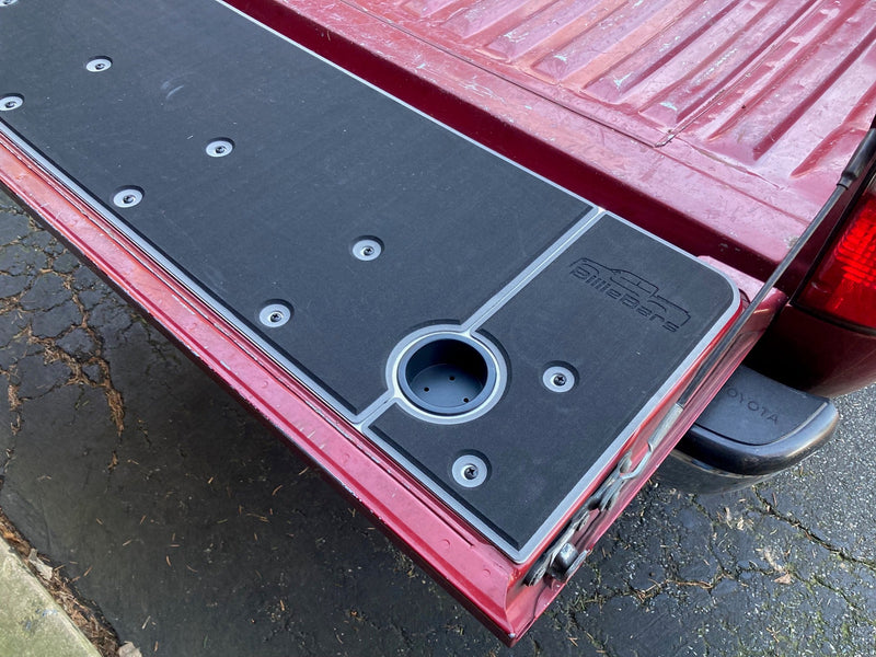 Load image into Gallery viewer, 1ST GEN Tacoma Tailgate Cover (1995-2004)
