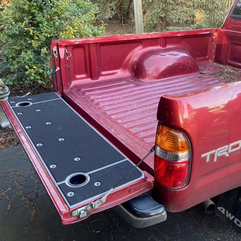 Load image into Gallery viewer, 1ST GEN Tacoma Tailgate Cover (1995-2004)
