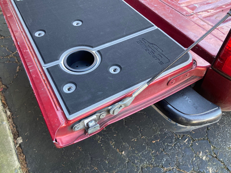 Load image into Gallery viewer, 1ST GEN Tacoma Tailgate Cover (1995-2004)
