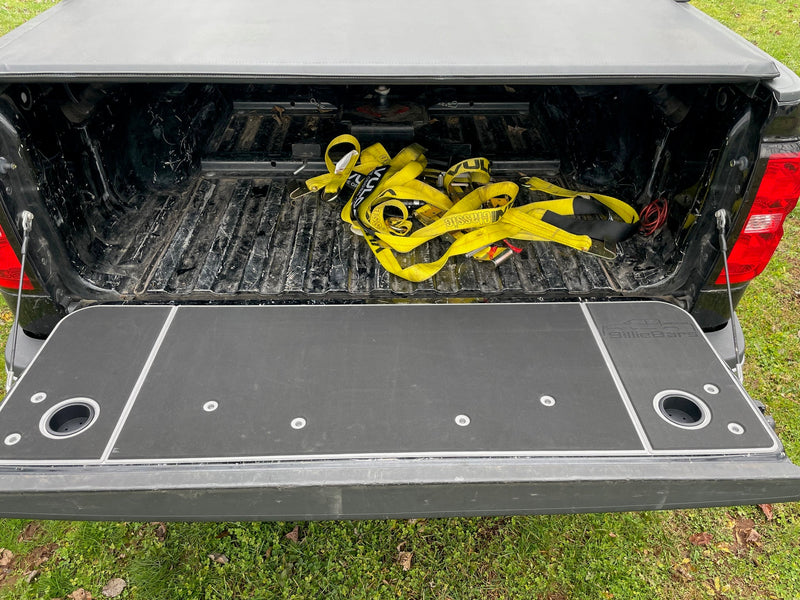 Load image into Gallery viewer, Silverado/Sierra 1500, 2500, 3500 Tailgate Cover (2014-2018)
