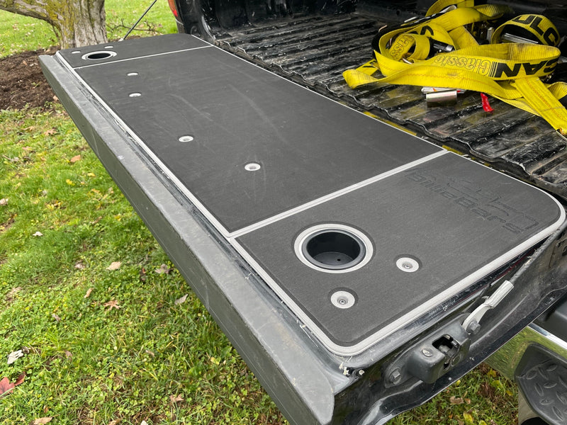 Load image into Gallery viewer, Silverado/Sierra 1500, 2500, 3500 Tailgate Cover (2014-2018)
