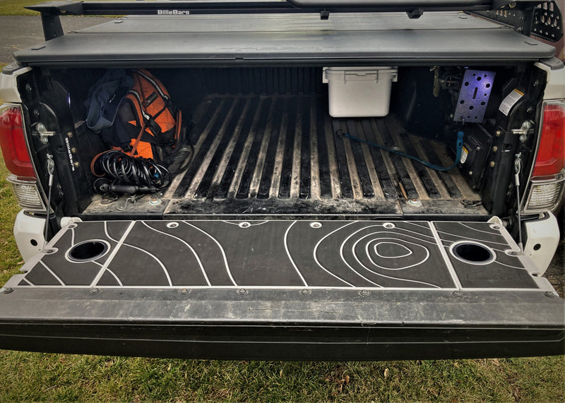 Load image into Gallery viewer, Custom Tailgate Cover
