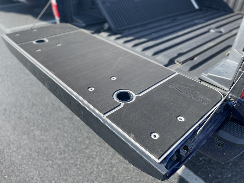 Load image into Gallery viewer, Titan Tailgate Cover (2004-2026)
