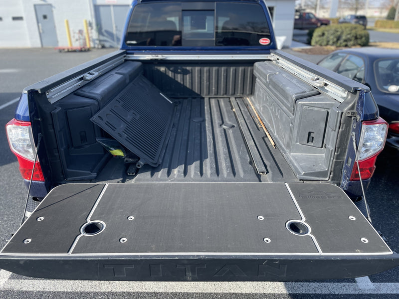 Load image into Gallery viewer, Titan Tailgate Cover (2004-2026)
