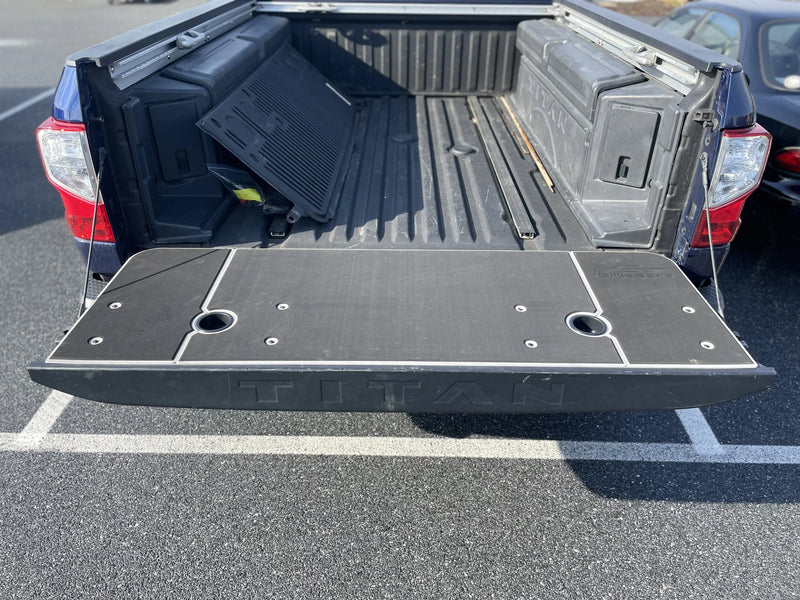 Load image into Gallery viewer, BillieBars - Titan Tailgate Cover (2004-2023)
