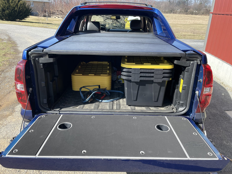 Load image into Gallery viewer, Avalanche Tailgate Cover (2007+)
